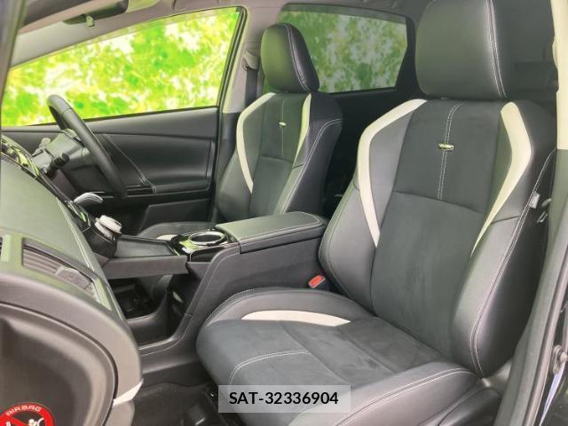 Toyota PRIUS ALPHA 2016-03 8878124-5