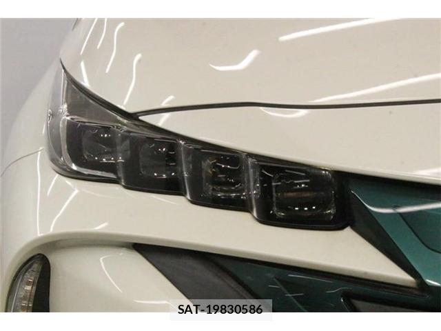 Toyota PRIUS PHV 2017-03 8876709-11