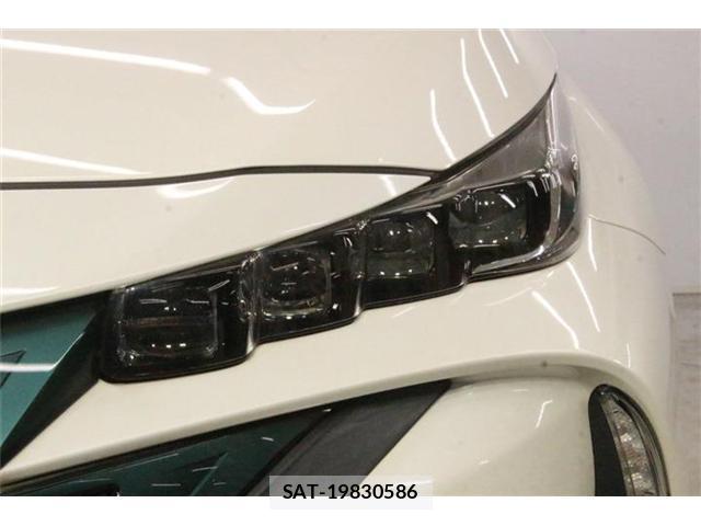 Toyota PRIUS PHV 2017-03 8876709-14