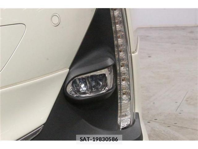 Toyota PRIUS PHV 2017-03 8876709-15