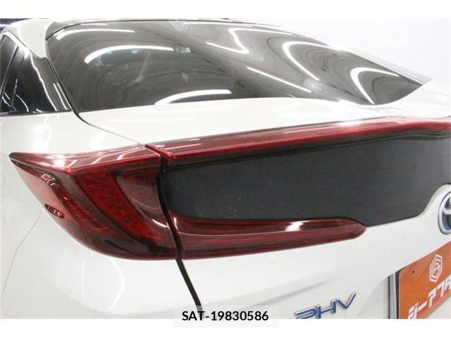 Toyota PRIUS PHV 2017-03 8876709-17