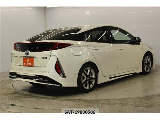 Toyota PRIUS PHV 2017-03 8876709-4