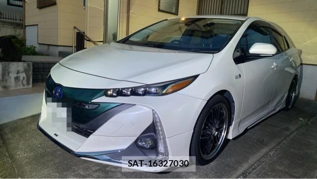 Toyota PRIUS PHV 2018-03 8877168-0