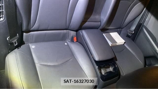 Toyota PRIUS PHV 2018-03 8877168-6