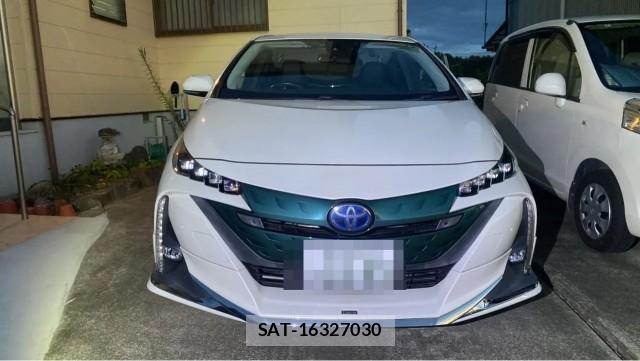 Toyota PRIUS PHV 2018-03 8877168-9