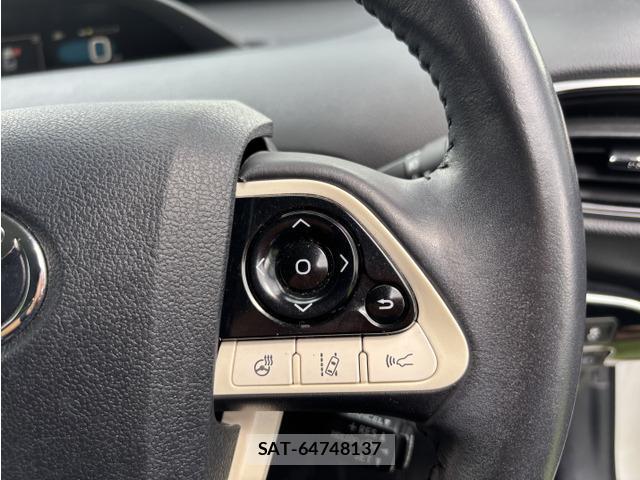 Toyota PRIUS PHV 2017-07 8877994-5