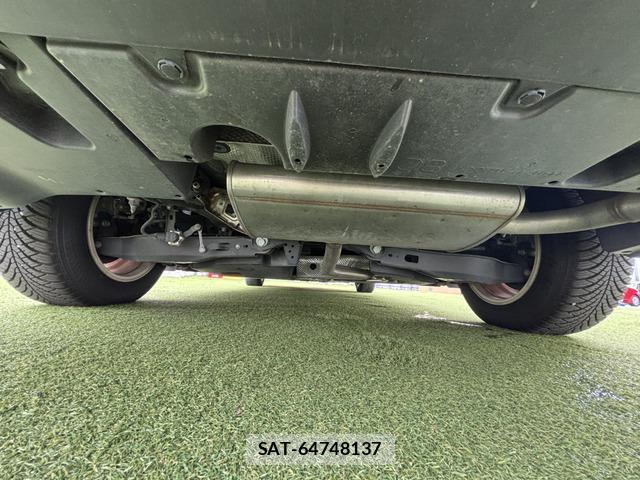 Toyota PRIUS PHV 2017-07 8877994-8