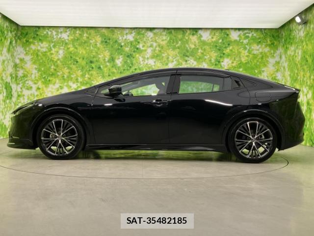 Toyota PRIUS 2024-09 8875988-1
