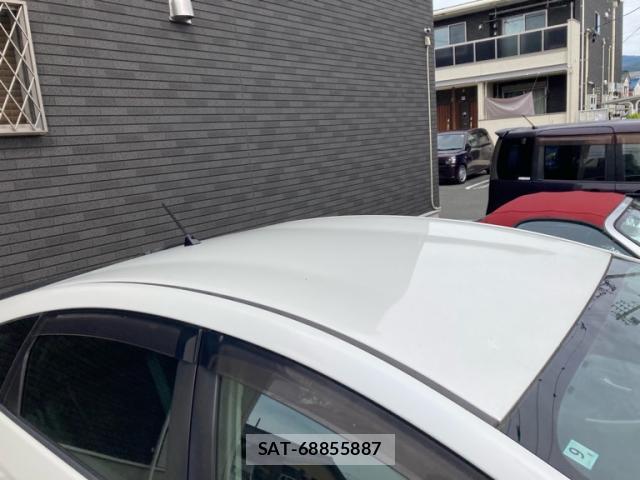 Toyota PRIUS 2010-08 8875994-2