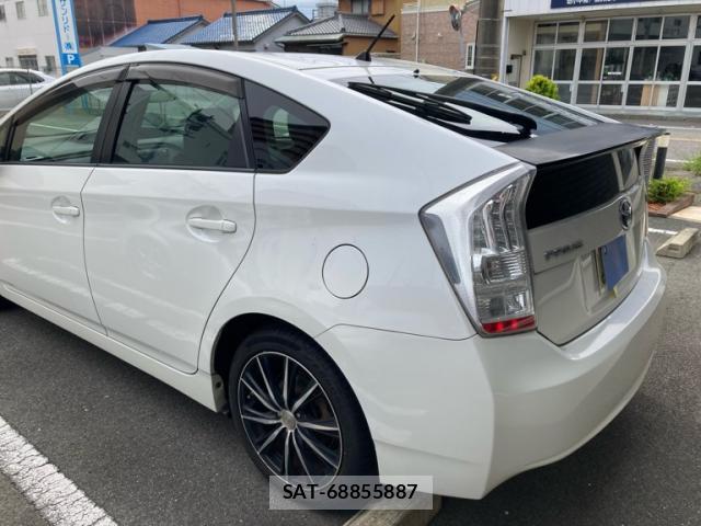 Toyota PRIUS 2010-08 8875994-3