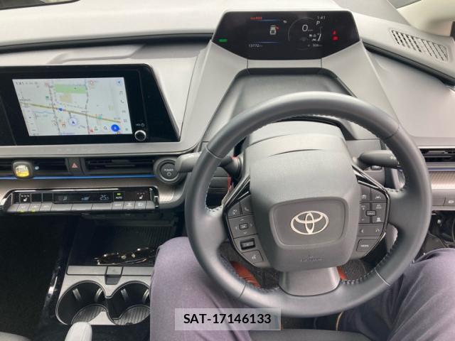 Toyota PRIUS 2025-01 8876007-11