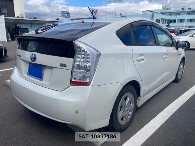 Toyota PRIUS 2010-03 8876009-13