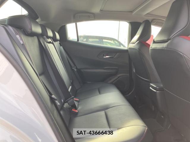 Toyota PRIUS 2025-06 8876049-4