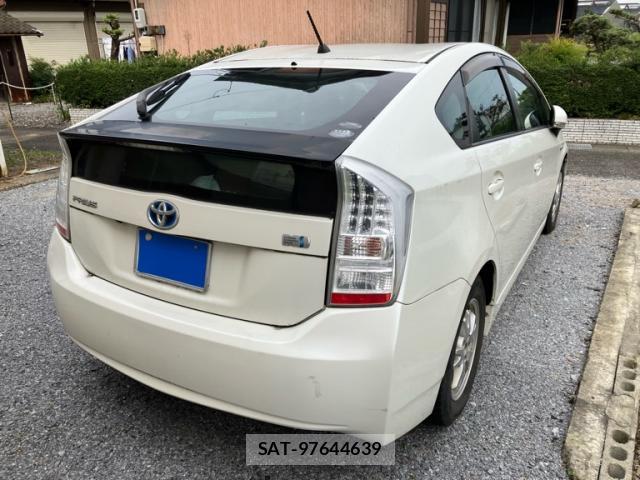 Toyota PRIUS 2010-02 8876239-12