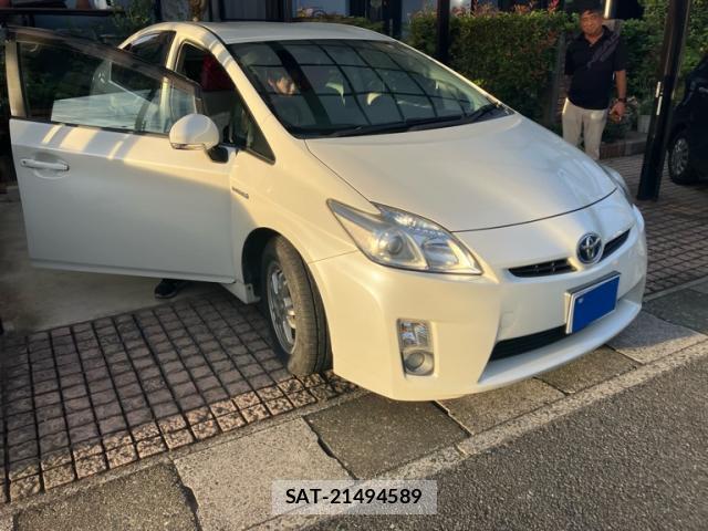 Toyota PRIUS 2010-06 8876242-1
