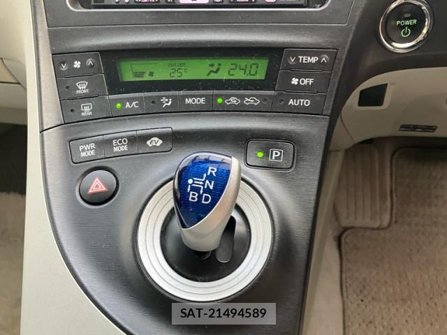 Toyota PRIUS 2010-06 8876242-15