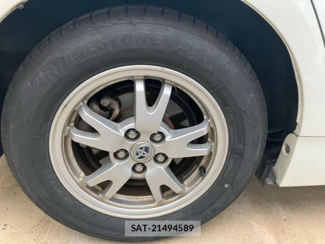 Toyota PRIUS 2010-06 8876242-3