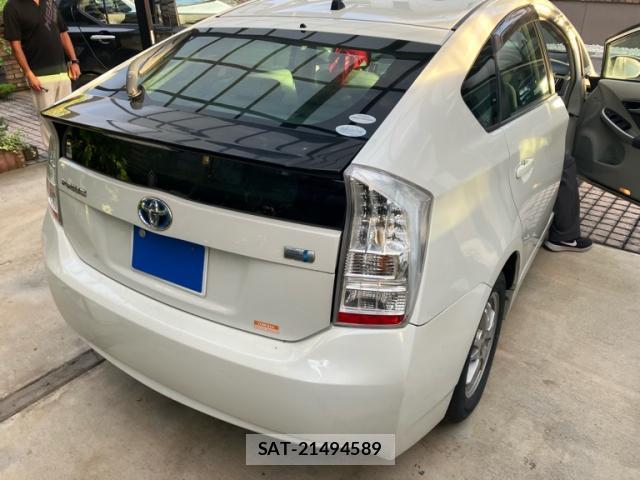 Toyota PRIUS 2010-06 8876242-4