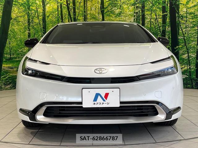 Toyota PRIUS 2023-12 8876314-12