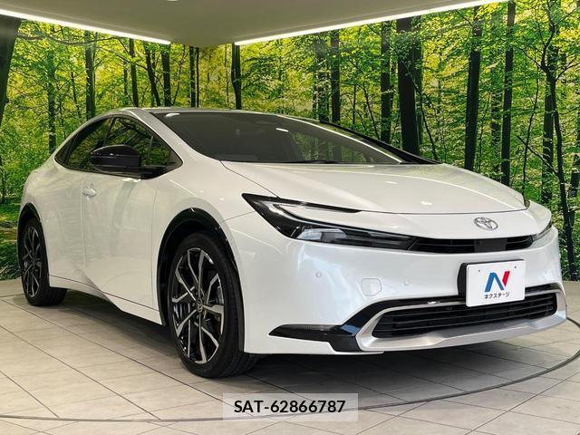 Toyota PRIUS 2023-12 8876314-14