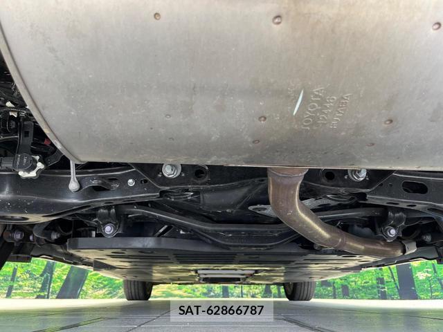 Toyota PRIUS 2023-12 8876314-17