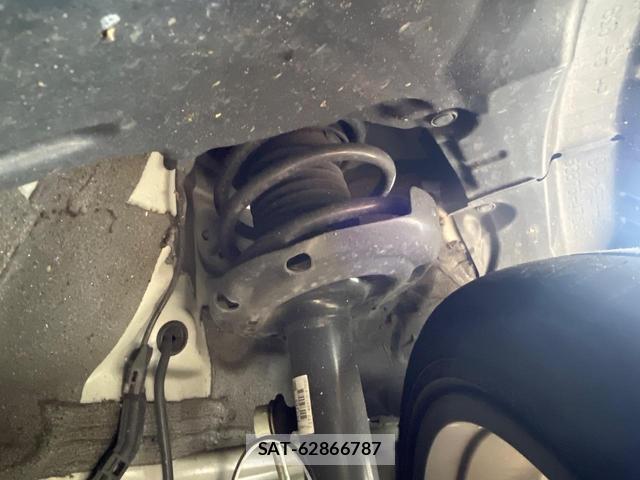 Toyota PRIUS 2023-12 8876314-18