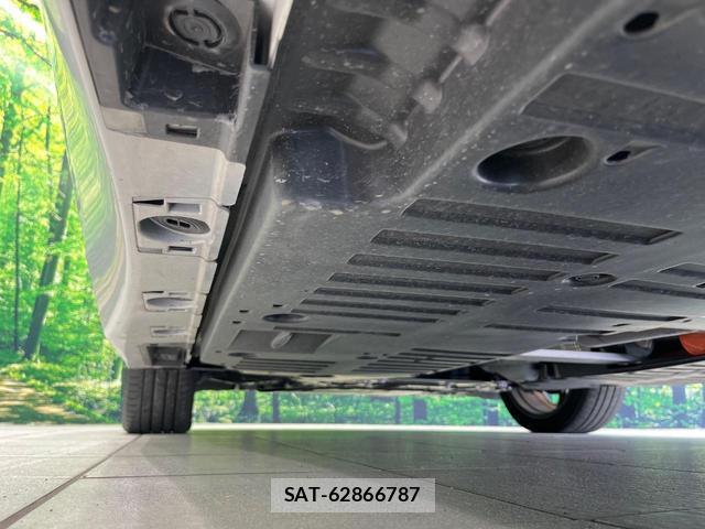 Toyota PRIUS 2023-12 8876314-19
