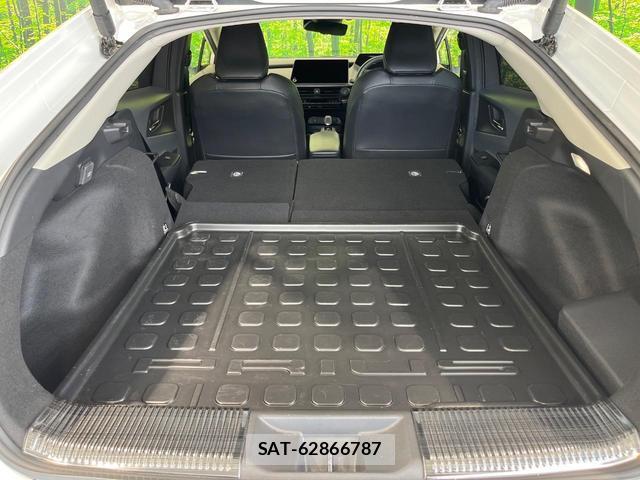 Toyota PRIUS 2023-12 8876314-8
