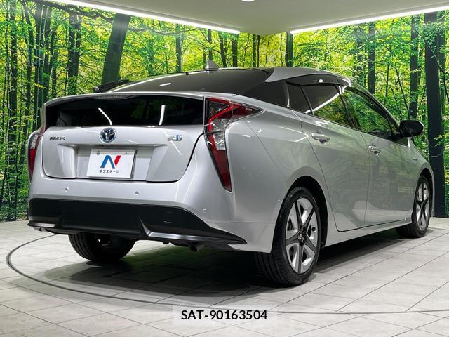 Toyota PRIUS 2016-07 8876315-16