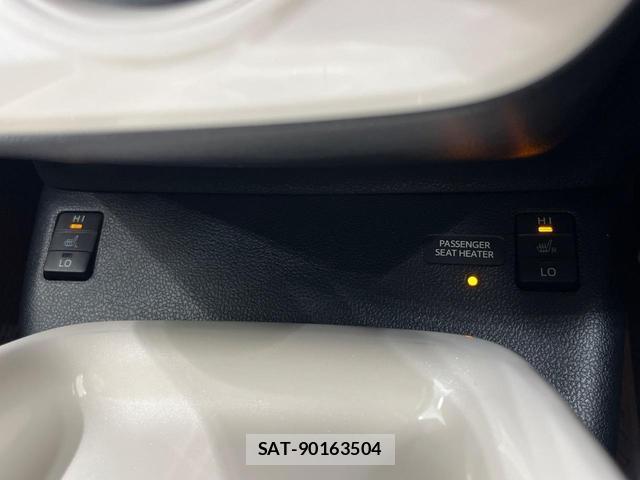 Toyota PRIUS 2016-07 8876315-6
