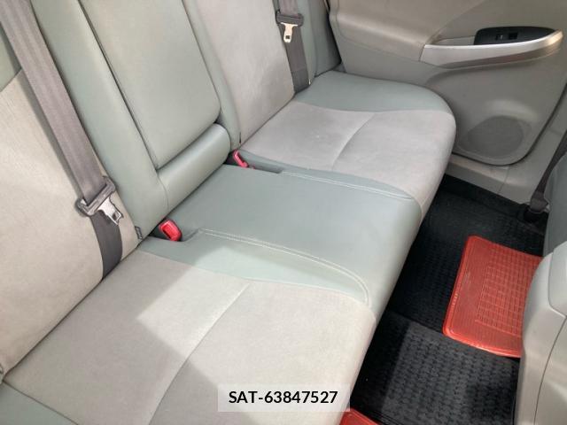 Toyota PRIUS 2014-07 8876349-6