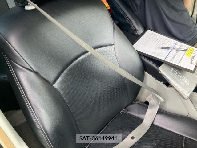 Toyota PRIUS 2010-09 8876407-15