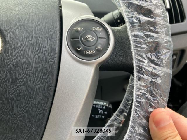 Toyota PRIUS 2010-03 8876430-10