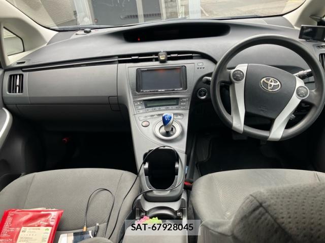 Toyota PRIUS 2010-03 8876430-7