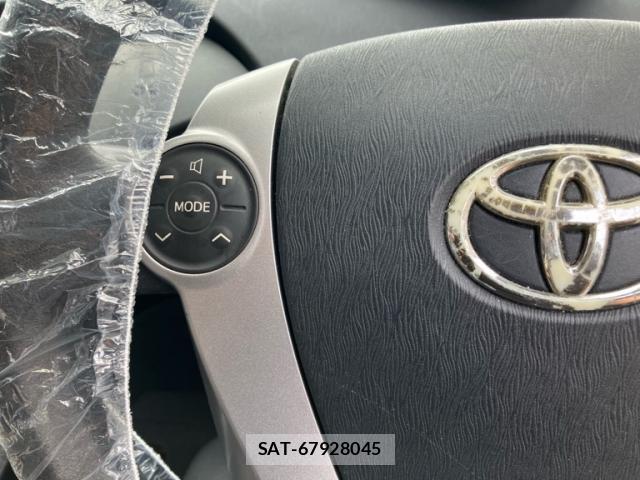Toyota PRIUS 2010-03 8876430-9