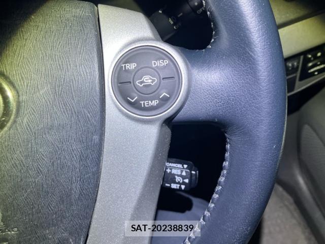 Toyota PRIUS 2010-02 8876541-11