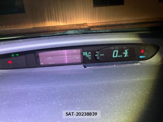 Toyota PRIUS 2010-02 8876541-15