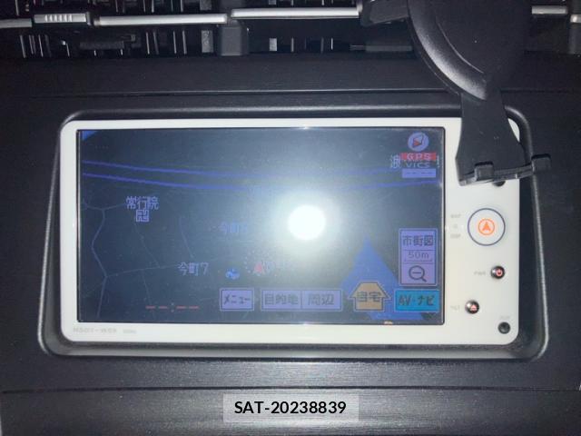 Toyota PRIUS 2010-02 8876541-16