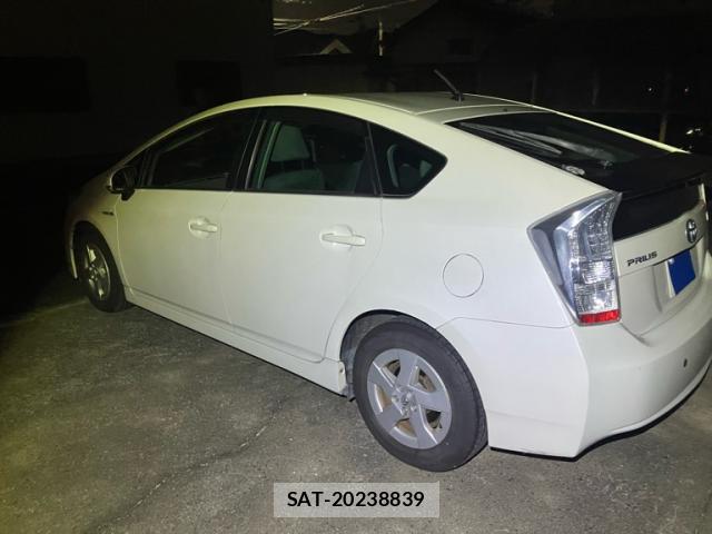 Toyota PRIUS 2010-02 8876541-2