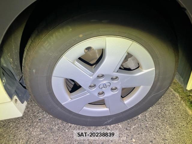 Toyota PRIUS 2010-02 8876541-4