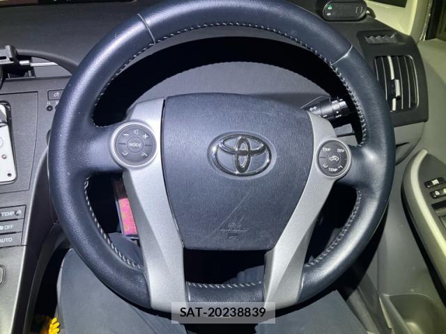 Toyota PRIUS 2010-02 8876541-9