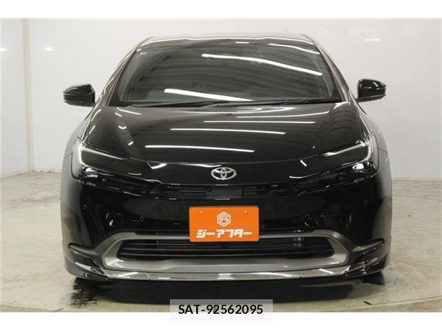 Toyota PRIUS 2023-02 8876713-1