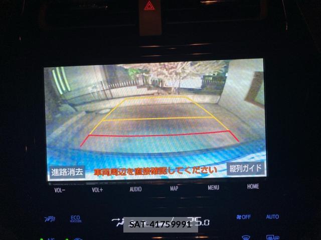 Toyota PRIUS 2018-12 8877078-11