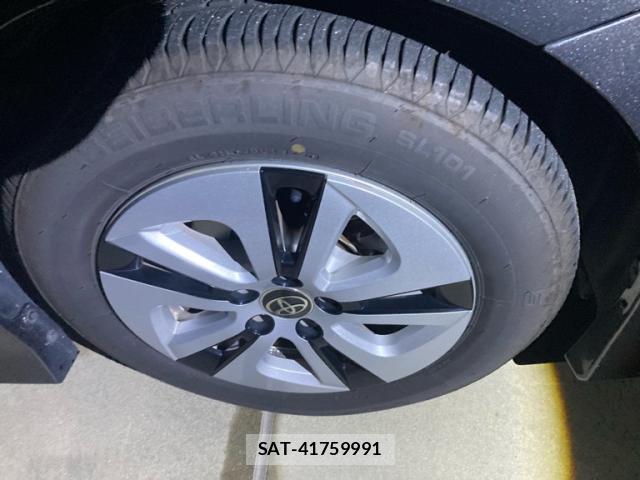 Toyota PRIUS 2018-12 8877078-4