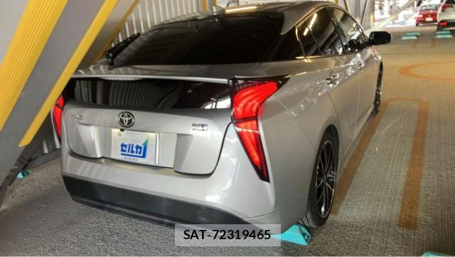 Toyota PRIUS 2016-12 8877192-1