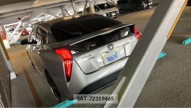 Toyota PRIUS 2016-12 8877192-13