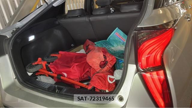 Toyota PRIUS 2016-12 8877192-17