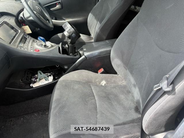 Toyota PRIUS 2015-09 8877394-10