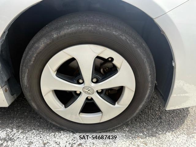 Toyota PRIUS 2015-09 8877394-13