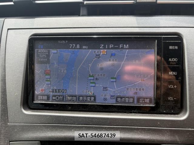 Toyota PRIUS 2015-09 8877394-19